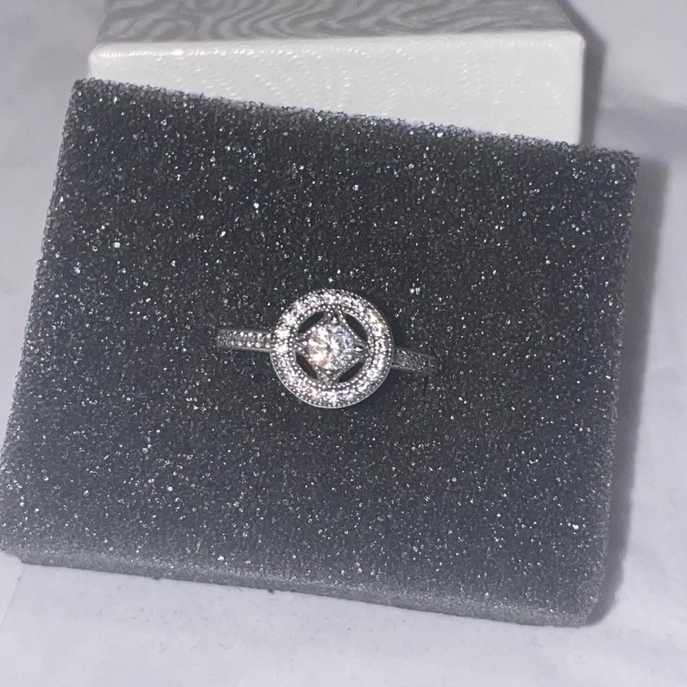 LIKE NEW pandora ring